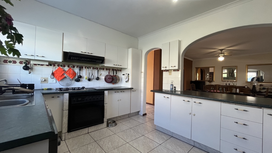 3 Bedroom Property for Sale in Table View Western Cape